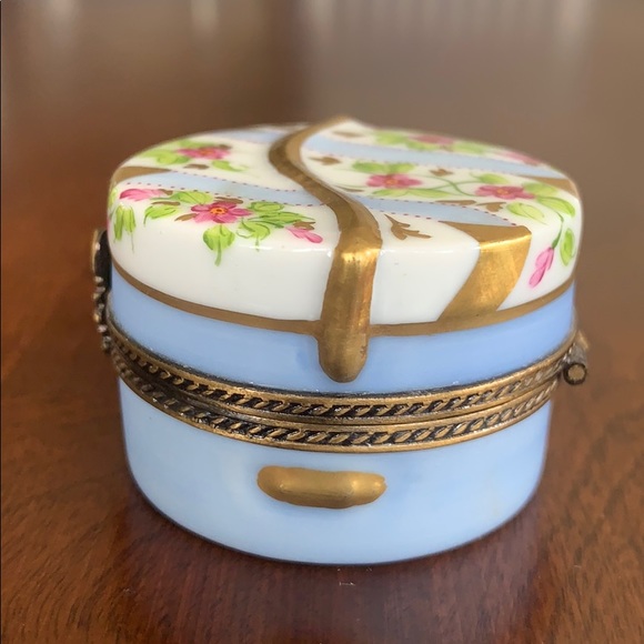 Romance Hatbox Limoges Box - Picture 3 of 8